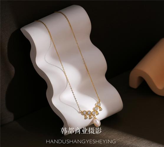 义乌耳钉项链静物摄影 从约拍到成片的专业化服务指南